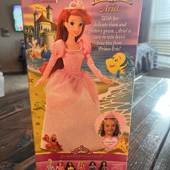 Rare Disney Princess Ariel Glitter Princess - Picture 3 of 3